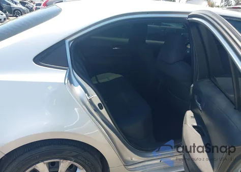 2020 Toyota Corolla Le z USA, uszkodzony, nr VIN JTDEPRAE1LJ051246